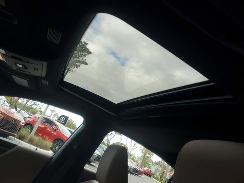 Used 2025 Lexus ES 350 w/ Premium Package image 18