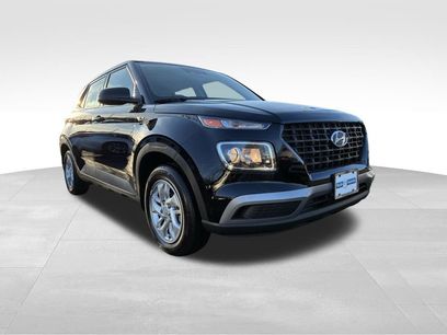 Used 2025 Hyundai Venue SE
