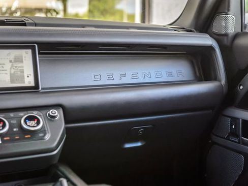 Used 2020 Land Rover Defender 110 X AWD/4WD image 40