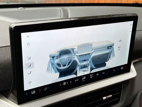 Used 2025 Ford Explorer ST-Line w/ ST-Line Street Pack image 7