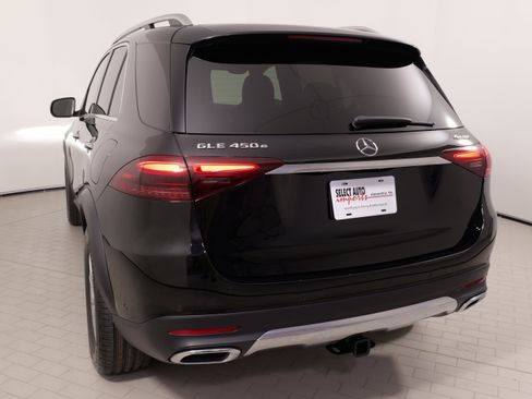 Used 2025 Mercedes-Benz GLE 450e 4MATIC w/ Winter Package image 14