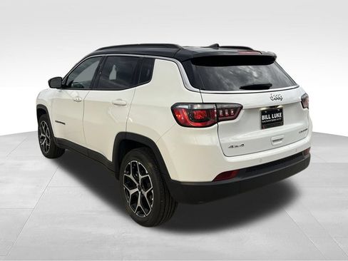 Used 2025 Jeep Compass Limited AWD/4WD image 9