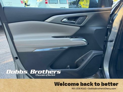 Used 2026 Chevrolet Traverse LT w/ Driver Confidence Package FWD image 14