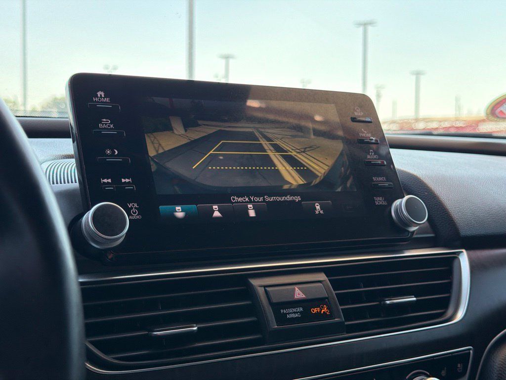 Used 2018 Honda Accord Touring image 33