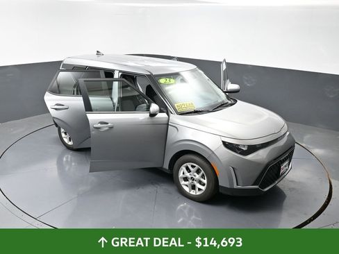 Used 2023 Kia Soul LX w/ Option Group 015 image 53