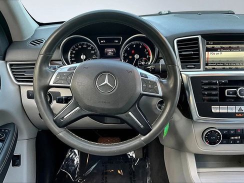 Used 2014 Mercedes-Benz ML 350 4MATIC w/ Premium 1 Package image 5