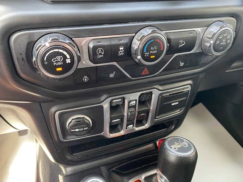 Used 2018 Jeep Wrangler Unlimited Sport S AWD/4WD image 18