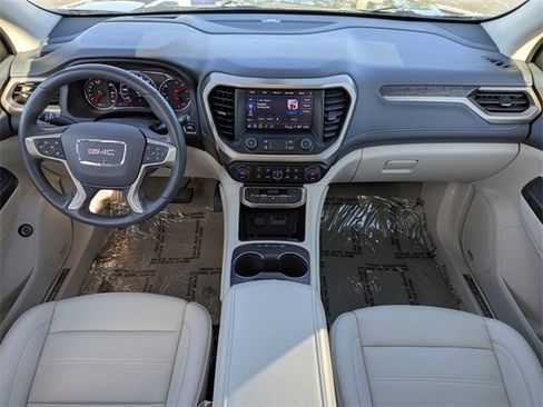 Used 2023 GMC Acadia Denali w/ Denali Ultimate Package image 17