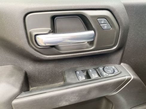 Certified 2025 Chevrolet Silverado 2500 Custom w/ Custom Value Package image 23