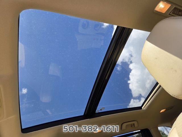 Used 2019 Toyota Highlander Limited Platinum FWD image 11