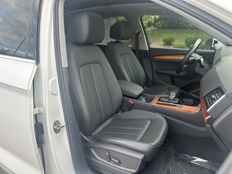 Used 2023 Audi Q5 2.0T Premium Plus AWD/4WD image 30
