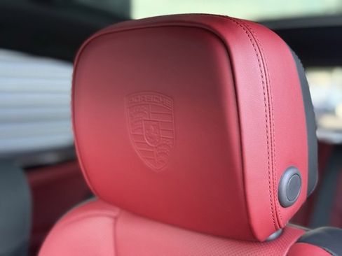 New 2025 Porsche Macan S image 25