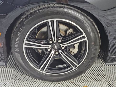 Used 2025 Ford Mustang Premium RWD image 10