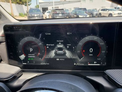 Used 2025 Nissan Kicks SR AWD/4WD image 23