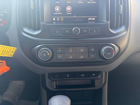 Used 2022 Chevrolet Colorado W/T w/ Custom Special Edition AWD/4WD image 15