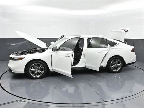 Used 2024 Honda Accord EX image 47