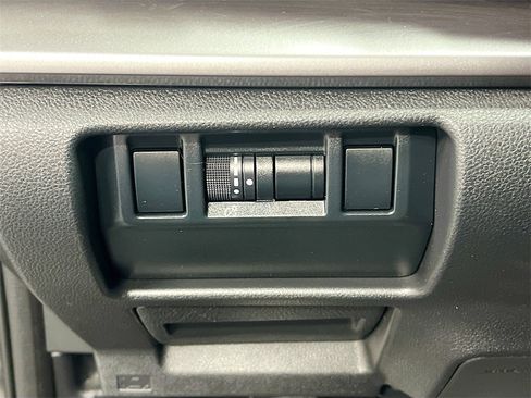 Used 2025 Subaru Impreza 2.0i image 10