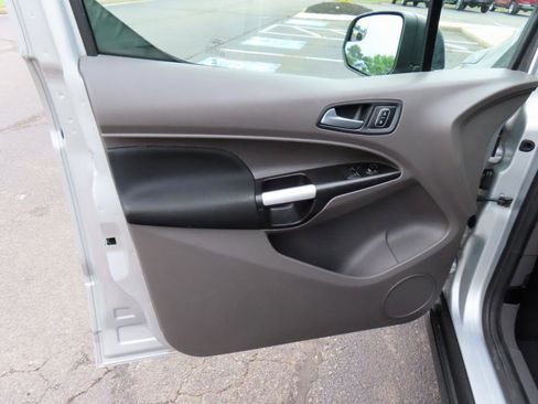 Used 2020 Ford Transit Connect XLT FWD image 16