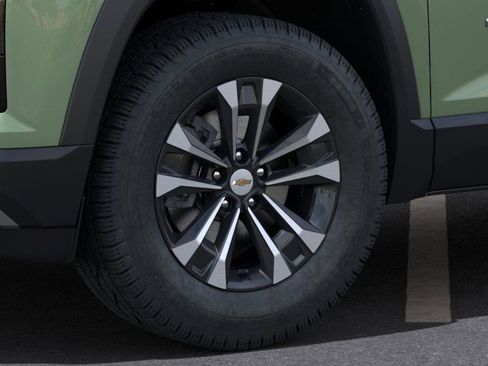 New 2026 Chevrolet Equinox LT w/ LPO, Floor Liner Package image 9