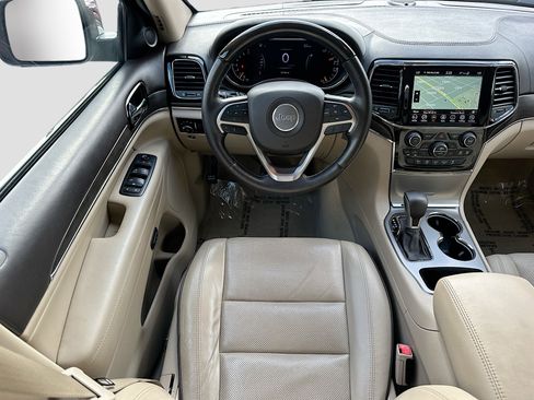 Used 2020 Jeep Grand Cherokee Overland image 23