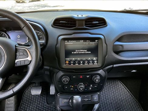 Used 2020 Jeep Renegade Trailhawk w/ Premium Leather Group image 9