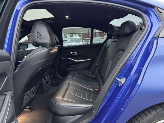 Used 2021 BMW M340i xDrive w/ Driving Assistance Package AWD/4WD image 17