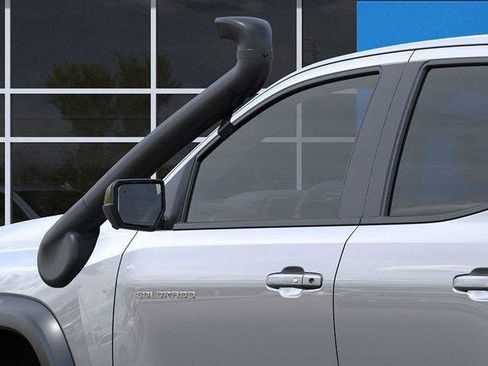 New 2025 Chevrolet Colorado ZR2 w/ Off-Road Front Bumper Package AWD/4WD image 12
