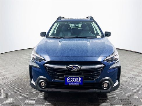 Used 2025 Subaru Outback Premium image 3
