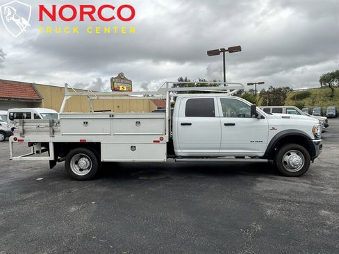 Used 2022 RAM 5500 Tradesman w/ Chrome Appearance Group AWD/4WD image 16