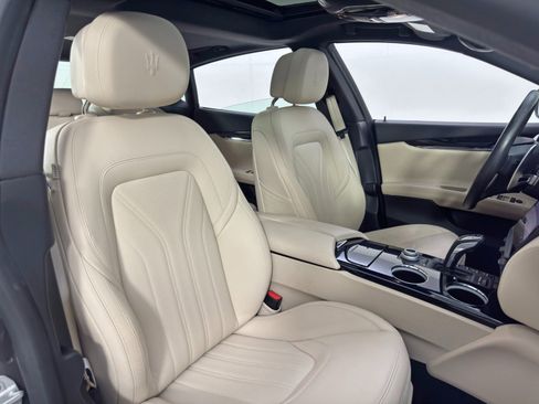 Used 2022 Maserati Quattroporte Modena Q4 image 43