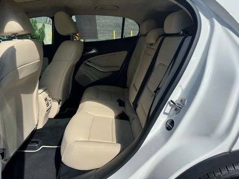 Certified 2020 Mercedes-Benz GLA 250 4MATIC image 12