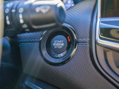 New 2026 Jeep Compass Latitude image 25