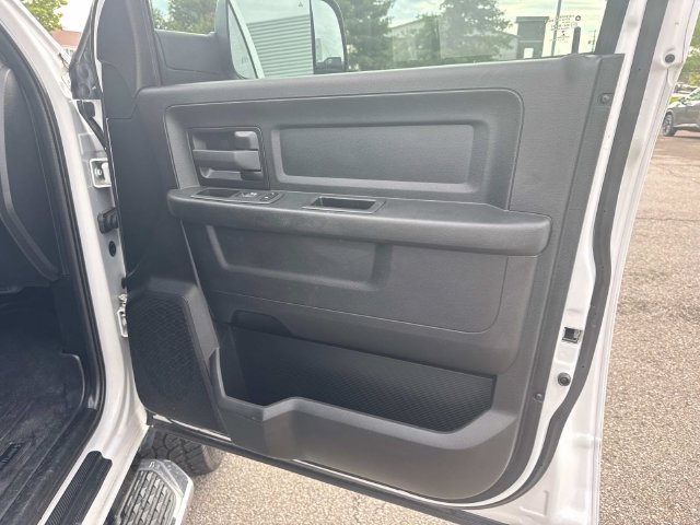 Used 2021 RAM 2500 Tradesman w/ Chrome Appearance Group AWD/4WD image 15