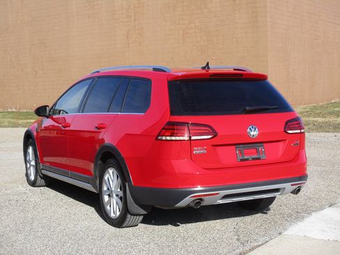 Used 2018 Volkswagen Golf Alltrack SE image 72