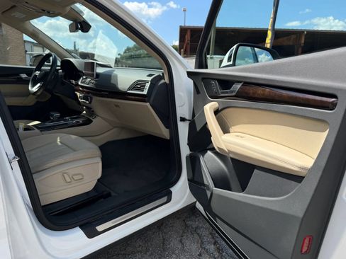Used 2018 Audi Q5 Prestige w/ Prestige Package AWD/4WD image 7
