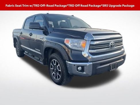 Used 2017 Toyota Tundra SR5 image 3