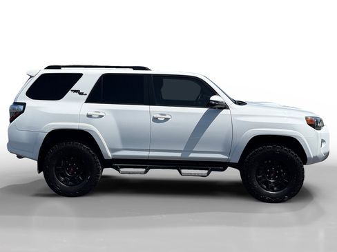 Used 2023 Toyota 4Runner TRD Off-Road Premium w/ Moonroof Package AWD/4WD image 6