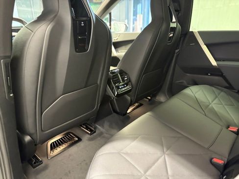 Used 2025 BMW iX xDrive50 w/ Sport Package image 20