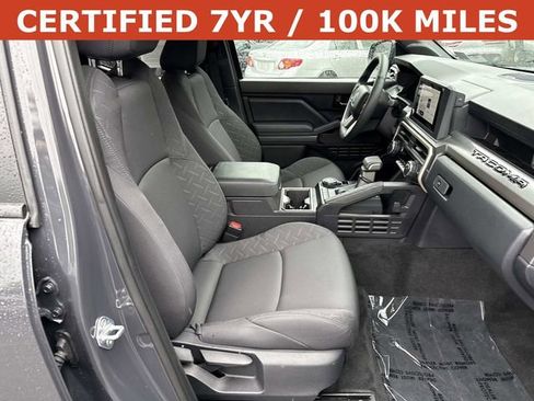 Used 2024 Toyota Tacoma SR5 AWD/4WD image 9