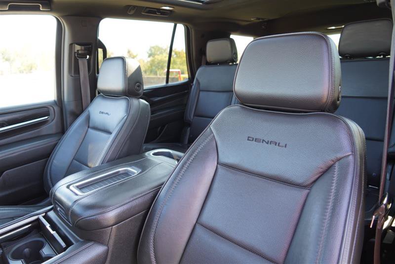 Used 2021 GMC Yukon Denali w/ Denali Premium Package AWD/4WD image 58