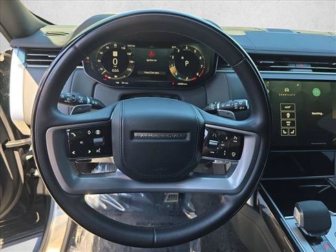 Used 2024 Land Rover Range Rover SE AWD/4WD image 18