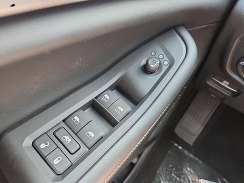 New 2025 Jeep Grand Cherokee L Limited w/ Luxury Tech Group II image 33