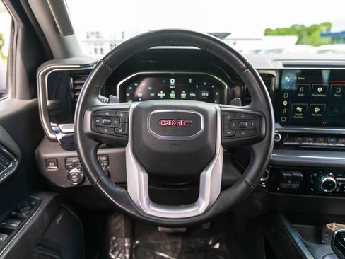 Used 2023 GMC Sierra 1500 SLT w/ SLT Premium Plus Package AWD/4WD image 25