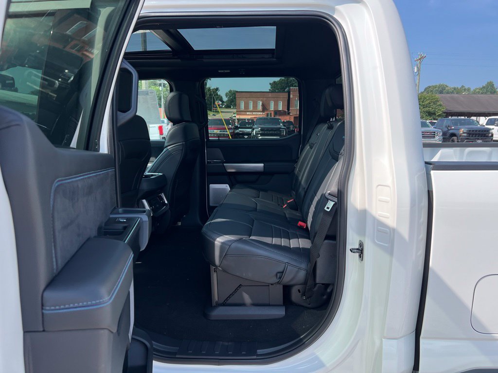 New 2025 Ford F250 Platinum AWD/4WD image 17