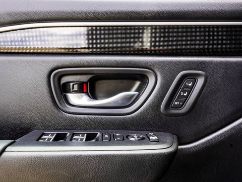 Used 2025 Honda Pilot Elite image 33