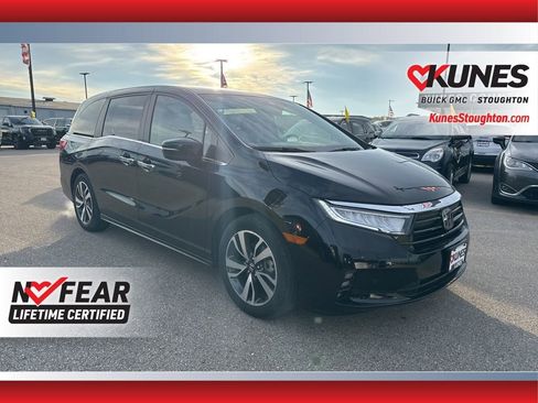 Used 2021 Honda Odyssey Touring image 2