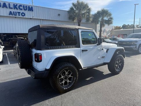 Used 2018 Jeep Wrangler Rubicon image 3