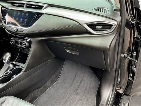 Used 2021 Buick Encore GX Essence image 18