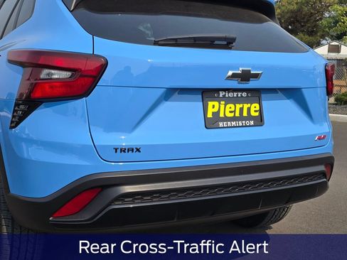 Used 2024 Chevrolet Trax RS w/ Driver Confidence Package FWD image 8