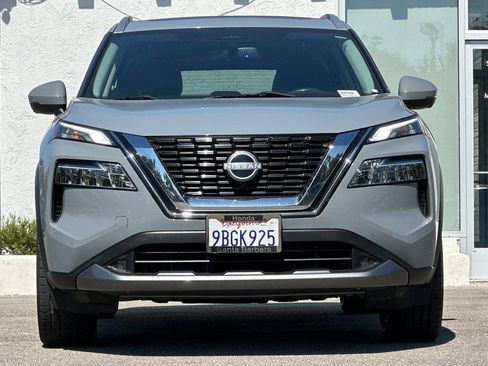 Used 2022 Nissan Rogue SL FWD image 9